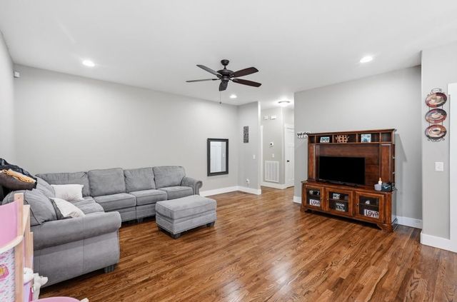 1115 Cross Pointe Dr, Cookeville, TN 38506