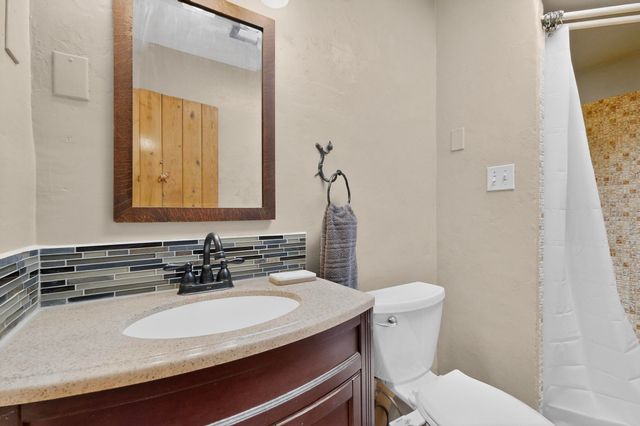 418 Tahoe Place NE, Albuquerque, NM 87107