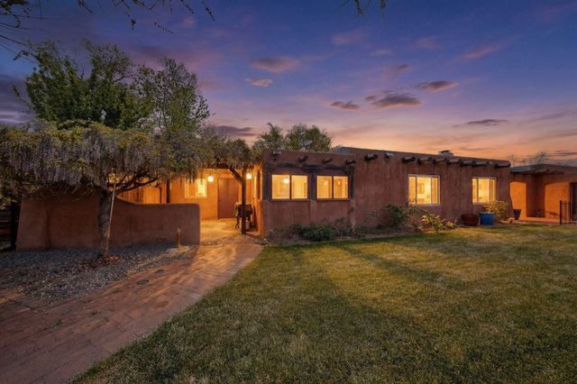 418 Tahoe Place NE, Albuquerque, NM 87107