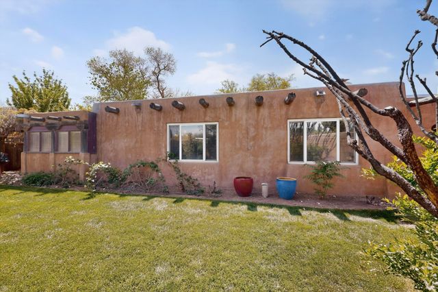 418 Tahoe Place NE, Albuquerque, NM 87107