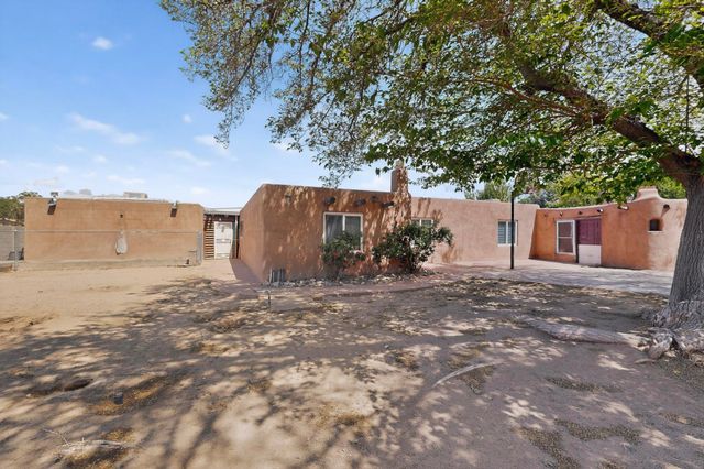 418 Tahoe Place NE, Albuquerque, NM 87107