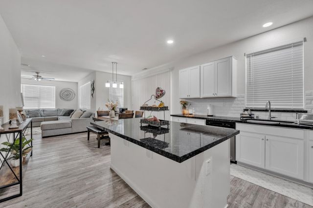 3288 Sunny Gate Ln, Folsom, CA 95630
