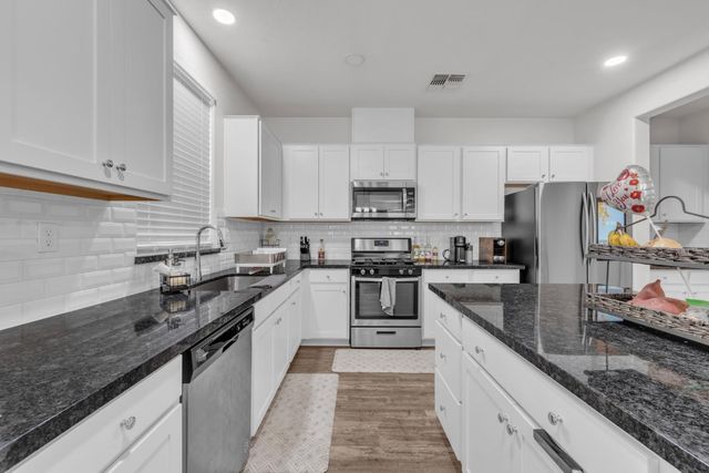 3288 Sunny Gate Ln, Folsom, CA 95630