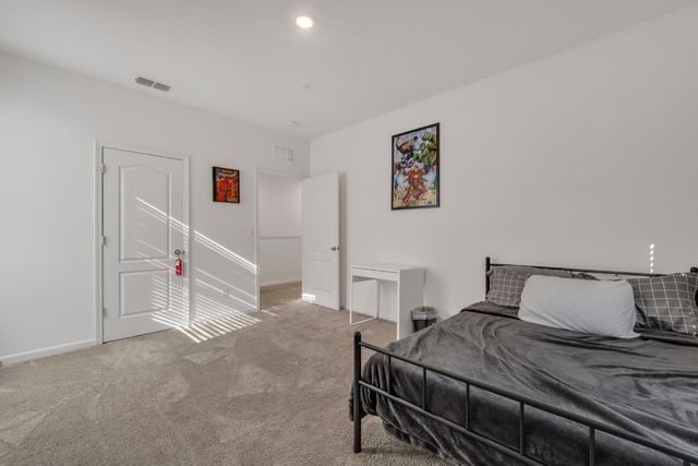 3288 Sunny Gate Ln, Folsom, CA 95630