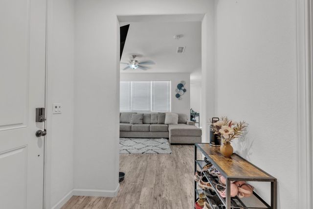 3288 Sunny Gate Ln, Folsom, CA 95630