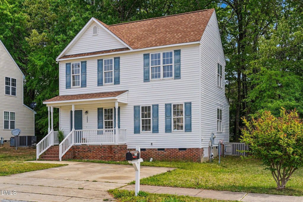 1237 Swingline Way, Raleigh, NC 27610