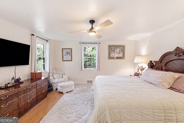1223 Rosedale Street, Toccoa, GA 30577