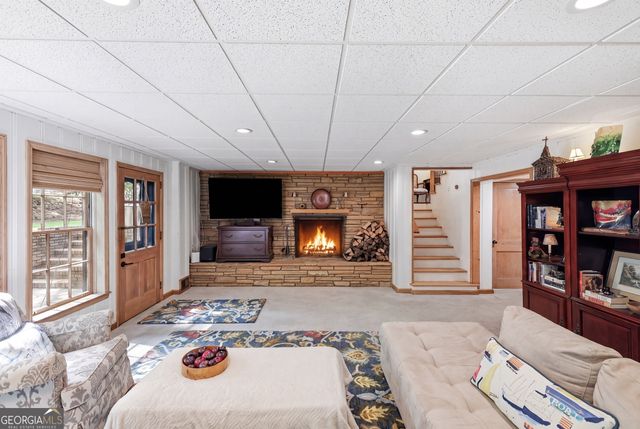 1223 Rosedale Street, Toccoa, GA 30577