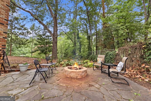 1223 Rosedale Street, Toccoa, GA 30577