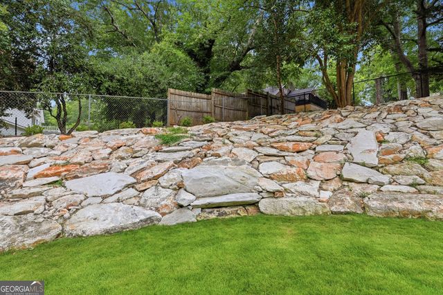 1223 Rosedale Street, Toccoa, GA 30577