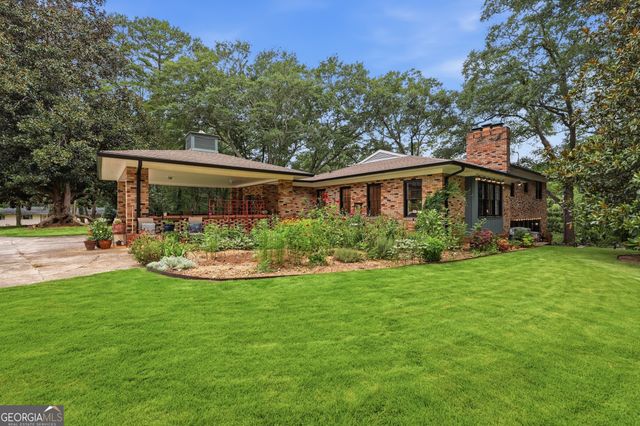 1223 Rosedale Street, Toccoa, GA 30577