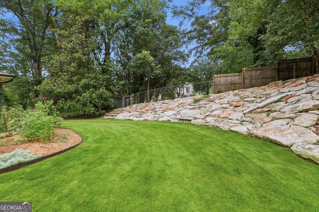 1223 Rosedale Street, Toccoa, GA 30577