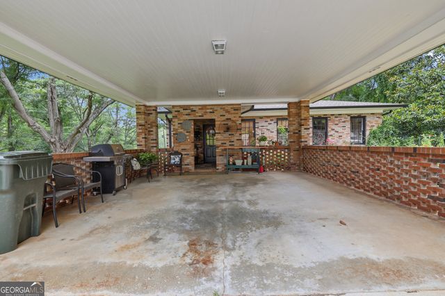1223 Rosedale Street, Toccoa, GA 30577