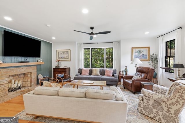 1223 Rosedale Street, Toccoa, GA 30577
