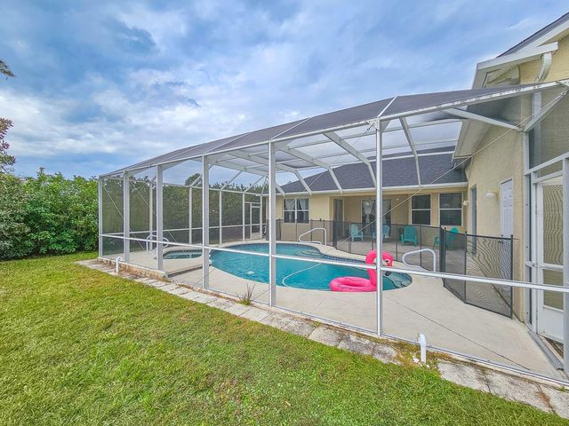 18 SQUIRREL PLACE, Palm Coast, FL 32164