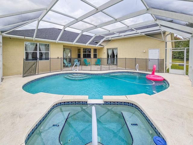 18 SQUIRREL PLACE, Palm Coast, FL 32164
