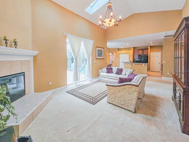 18 SQUIRREL PLACE, Palm Coast, FL 32164