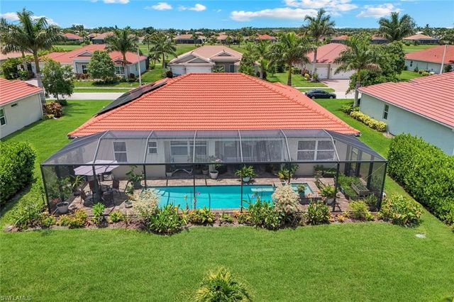18725 Lake Hammock DR, Naples, FL 34114