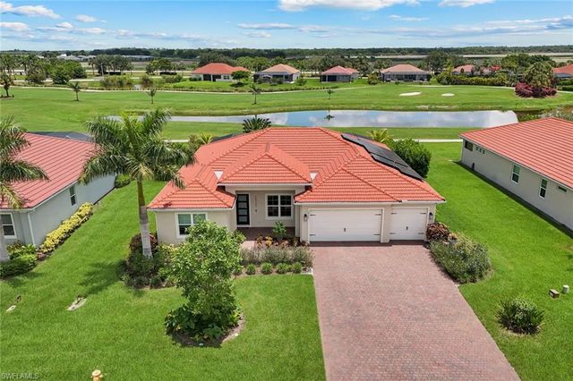 18725 Lake Hammock DR, Naples, FL 34114
