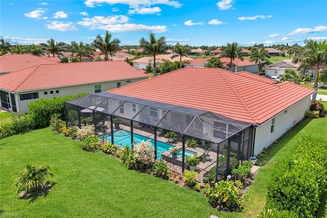 18725 Lake Hammock DR, Naples, FL 34114
