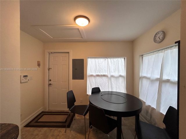 413 S K St, Lake Worth, FL 33460