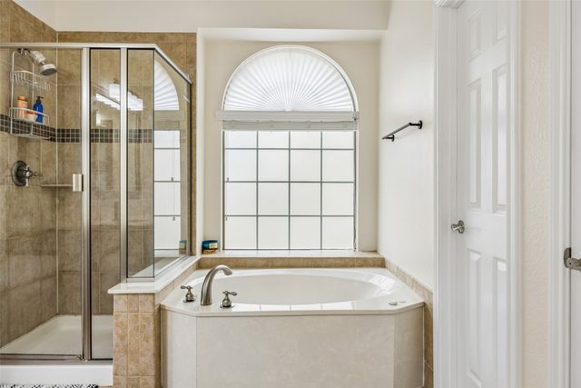 6133 Sunrise Lake Drive, Fort Worth, TX 76179