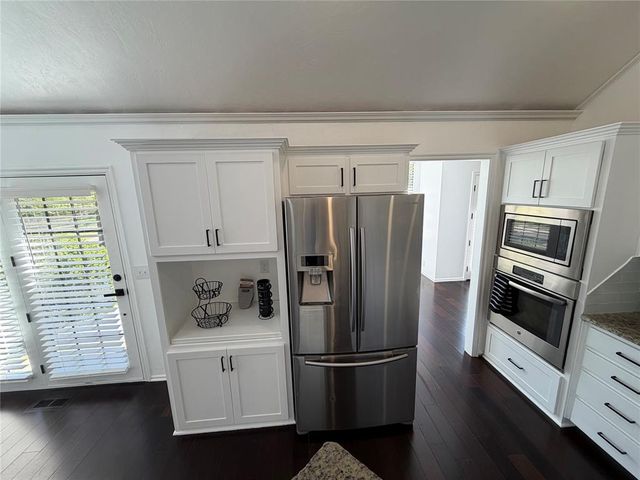 1400 Sandhurst Circle, Edmond, OK 73034