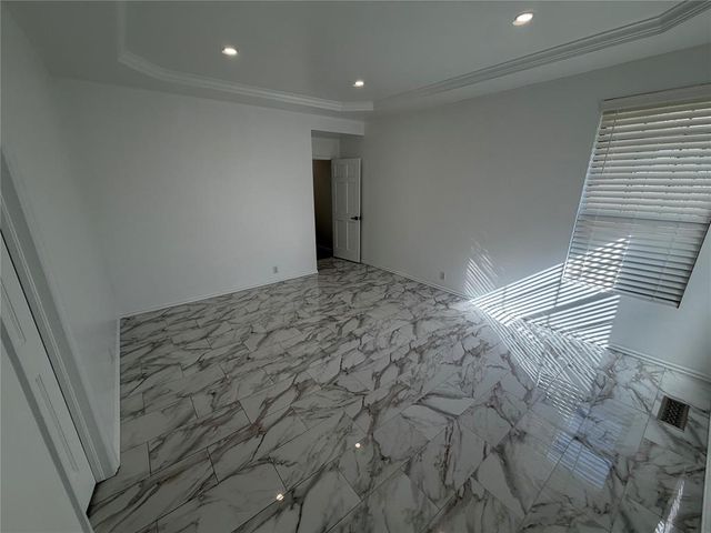 1400 Sandhurst Circle, Edmond, OK 73034