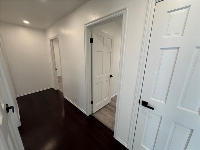 1400 Sandhurst Circle, Edmond, OK 73034