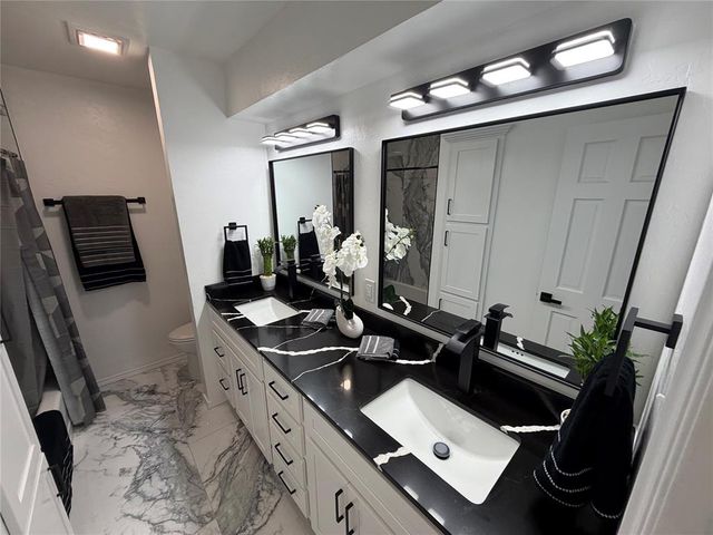 1400 Sandhurst Circle, Edmond, OK 73034