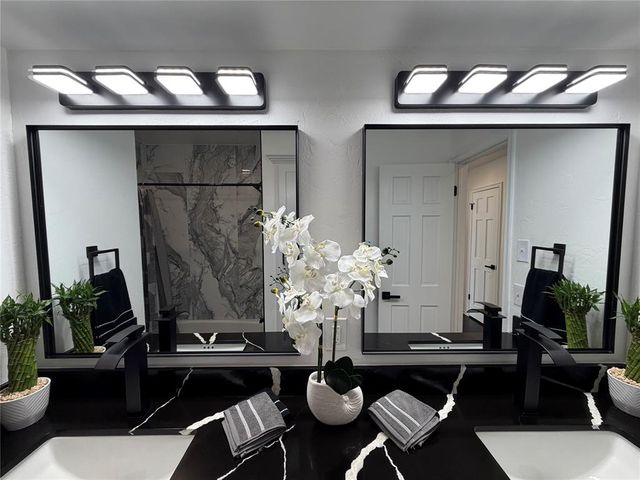 1400 Sandhurst Circle, Edmond, OK 73034