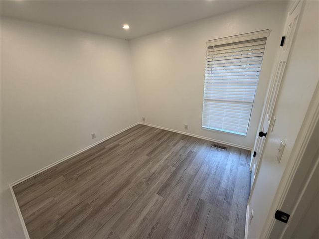 1400 Sandhurst Circle, Edmond, OK 73034