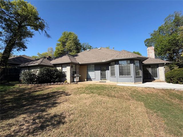 1400 Sandhurst Circle, Edmond, OK 73034