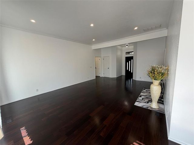 1400 Sandhurst Circle, Edmond, OK 73034