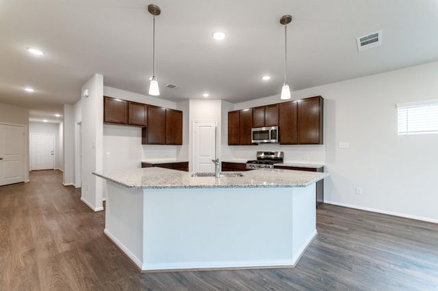 282 Denali DR, Kyle, TX 78640