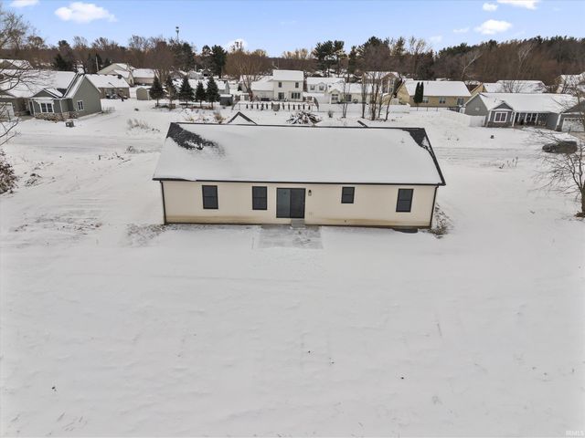 1404 Wilderness Trail, Osceola, IN 46561