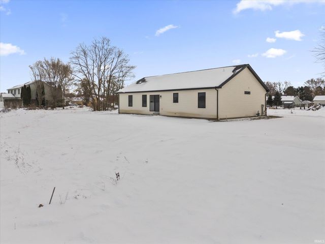 1404 Wilderness Trail, Osceola, IN 46561