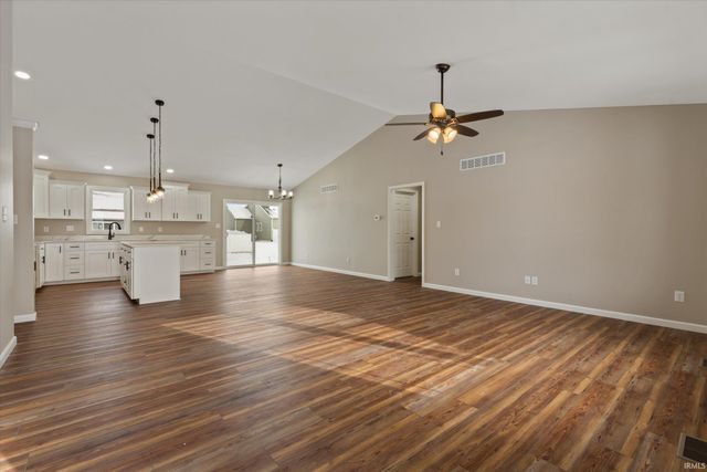 1404 Wilderness Trail, Osceola, IN 46561