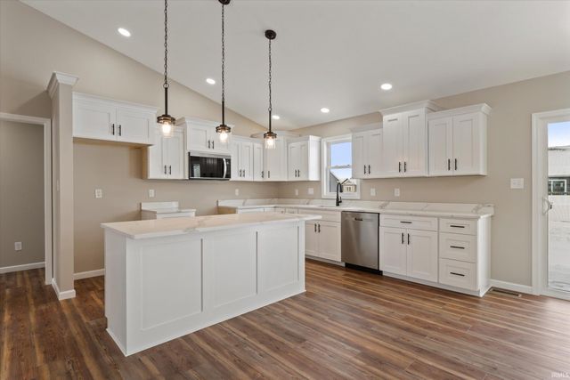 1404 Wilderness Trail, Osceola, IN 46561