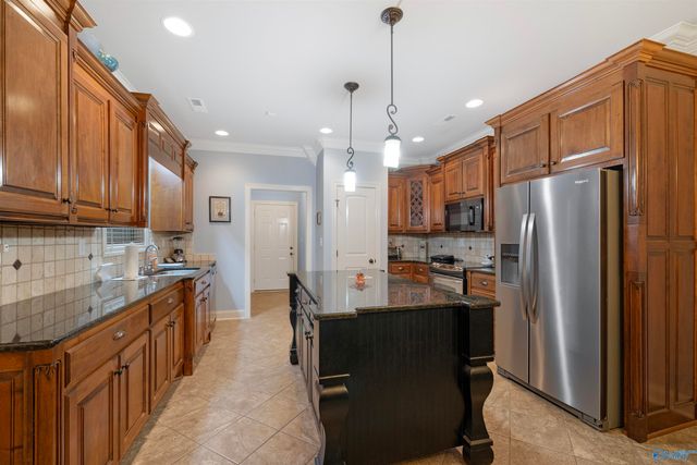 25390 Castlebury Drive, Athens, AL 35613