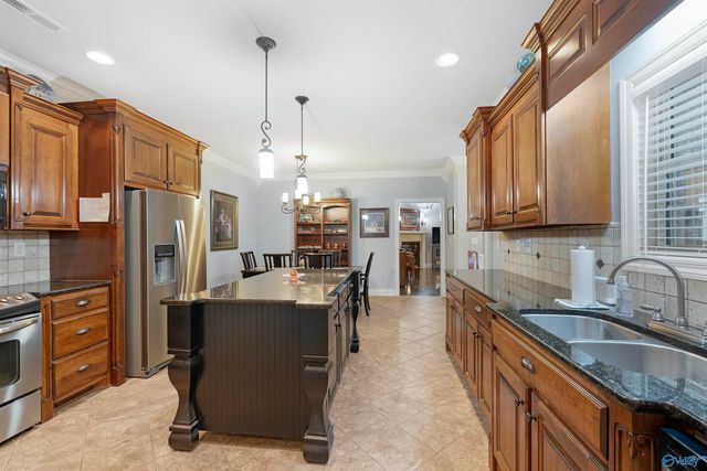 25390 Castlebury Drive, Athens, AL 35613