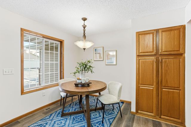 6140 150th Street N, Hugo, MN 55038