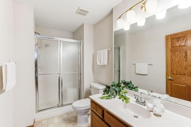 6140 150th Street N, Hugo, MN 55038