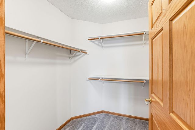 6140 150th Street N, Hugo, MN 55038