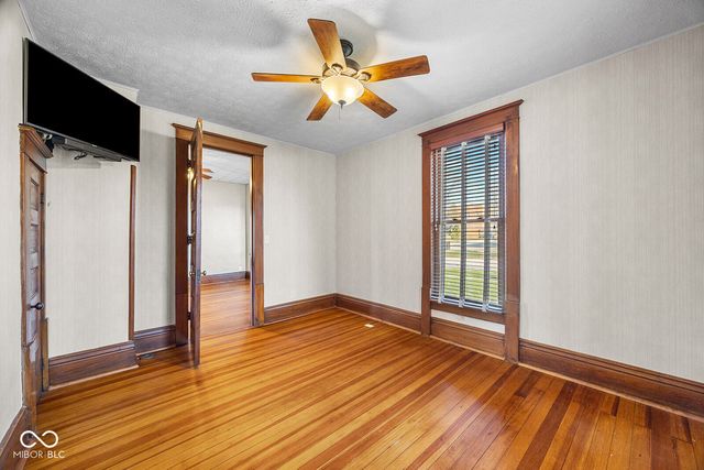 400 S Prairie Street, Brookston, IN 47923