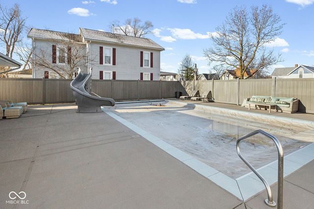 400 S Prairie Street, Brookston, IN 47923