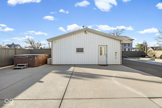 400 S Prairie Street, Brookston, IN 47923