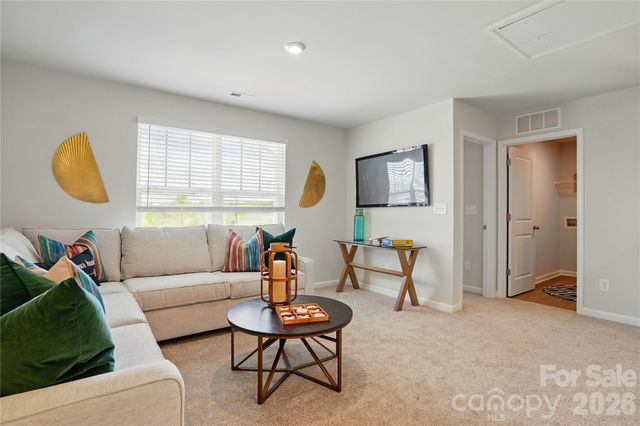 2730 Phoenix Court, Gastonia, NC 28052