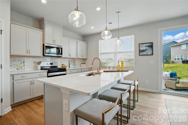 2730 Phoenix Court, Gastonia, NC 28052