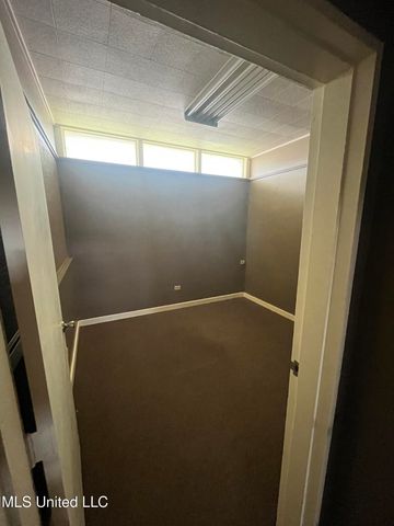 401 Lynn Street, Office Building #2, Vidalia, LA 71373
